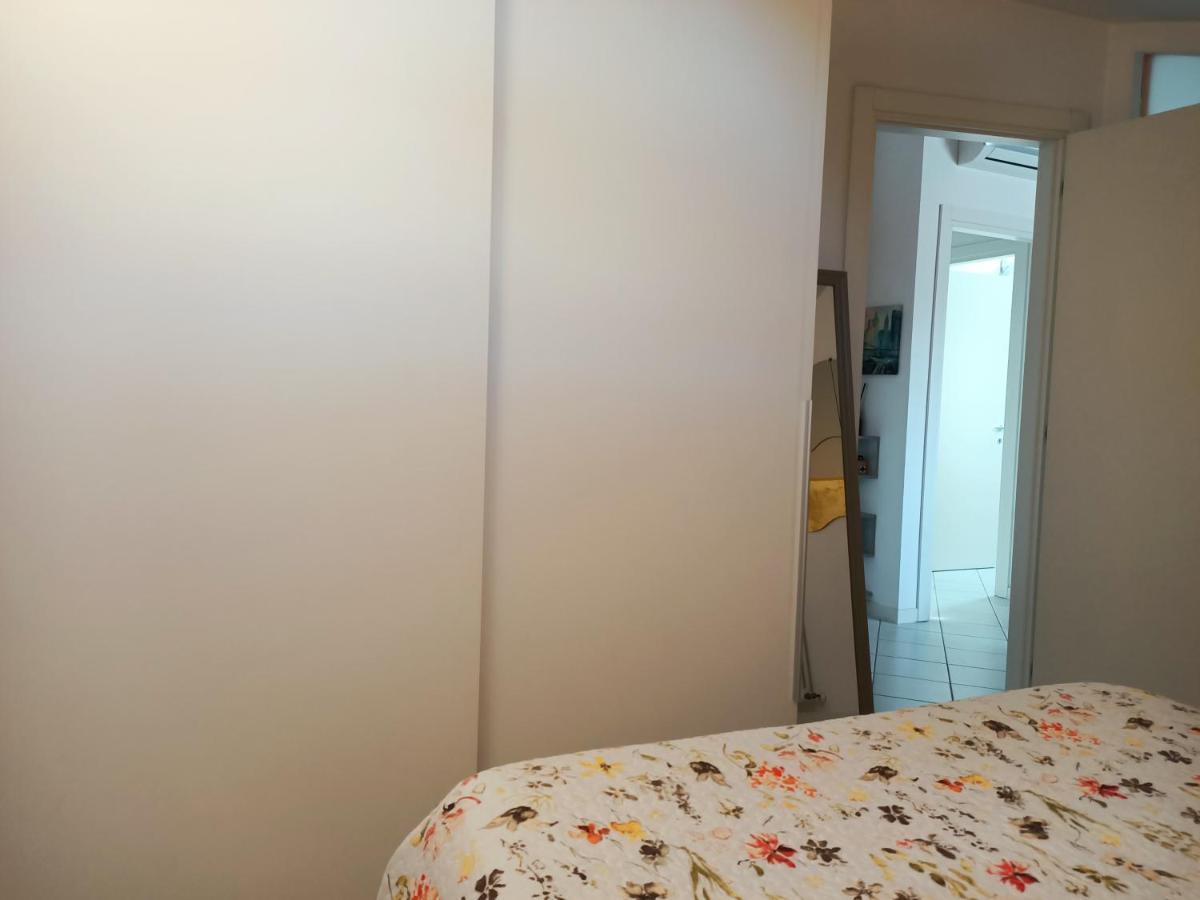 Nel Blu Dipinto Di Blu Apartment Porto Recanati Bagian luar foto