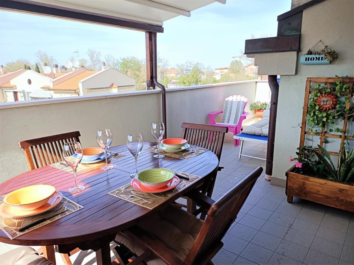 Nel Blu Dipinto Di Blu Apartment Porto Recanati Bagian luar foto